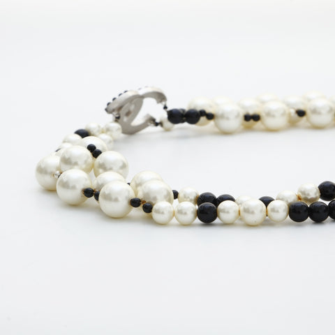 CHANEL 03C 2003 Belt COCO Mark Pearl Necklace white WS23205