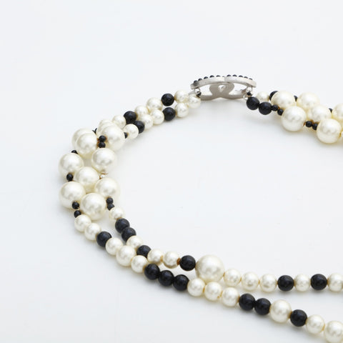 CHANEL 03C 2003 Belt COCO Mark Pearl Necklace white WS23205