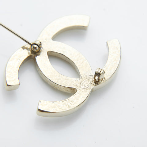 CHANEL 10V 2010 COCO Mark Pearl Mini Brooch gold WS23207