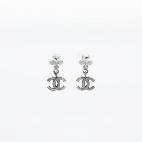 CHANEL B23A 2023 COCO Mark Rhinestone Drop Pierce Silver WS23212
