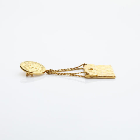 CHANEL Matelasse Bag Coin COCO Mark 2cc8 1993 Brooch gold WS23219