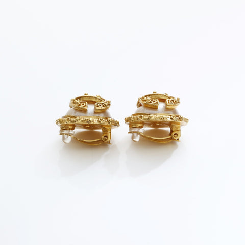 CHANEL 94A 1994 COCO Mark Pearl Earring gold WS23235