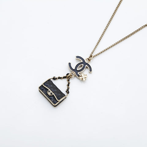 CHANEL B13S 2013 COCO Mark Matelasse Necklace gold WS23238