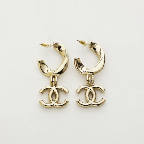CHANEL B24A 2024 COCO Mark Hoop Pierce gold WS23266