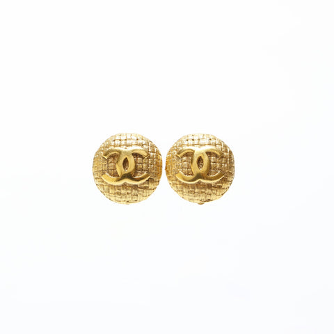 CHANEL 2cc9 1994 Matelasse COCO Mark Earring gold WS23268