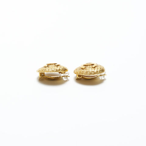 CHANEL 2cc9 1994 Matelasse COCO Mark Earring gold WS23268