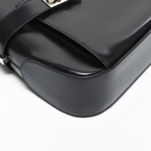 Salvatore Ferragamo Leather Gancini one belt Shoulder Bag black WS23278
