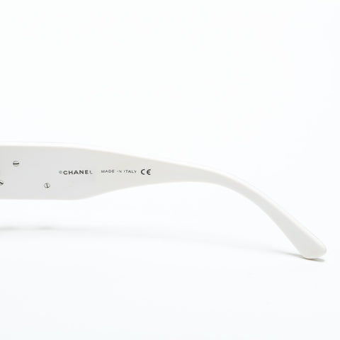 CHANEL Camelia sunglasses white WS23363