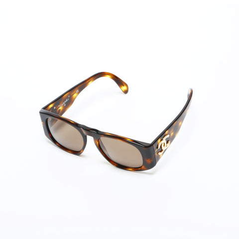 CHANEL COCO Mark sunglasses Brown WS23411