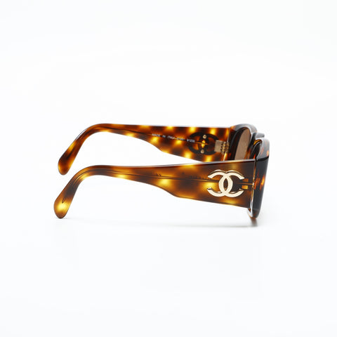 CHANEL COCO Mark sunglasses Brown WS23411