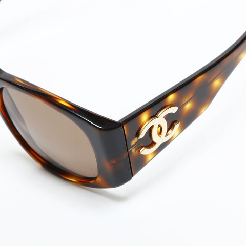 CHANEL COCO Mark sunglasses Brown WS23411