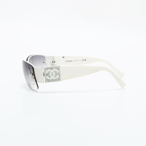 CHANEL Rhinestone COCO Mark sunglasses White black WS23413