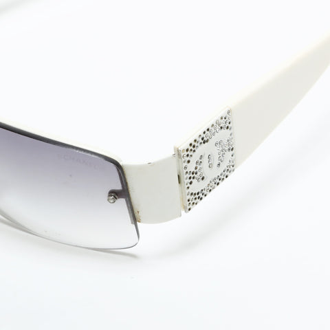 CHANEL Rhinestone COCO Mark sunglasses White black WS23413