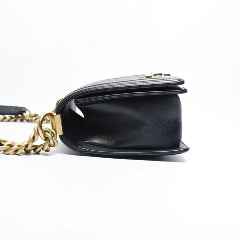 CHANEL No. 27 2019 Boy Matelasse Lambskin Medium Shoulder Bag black WS23456