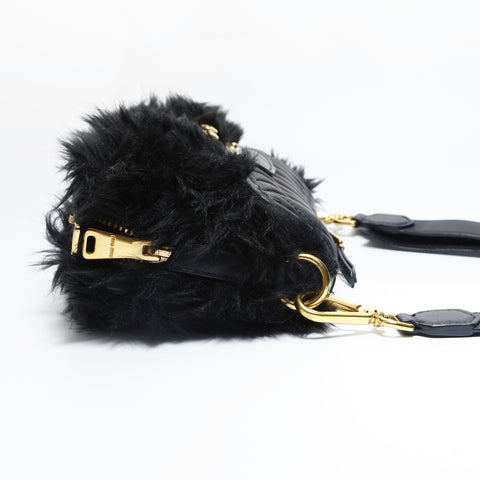 Miu Miu Fur Matelasse Umhängetasche schwarz WS23460