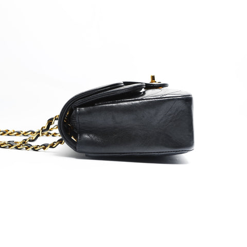 CHANEL No. 2 1991-1994 Lambskin Turnlock Mademoiselle Shoulder Bag black WS23483