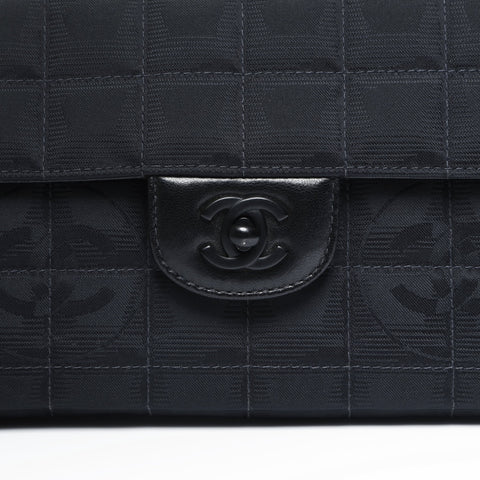 CHANEL No. 6 2000-2002 New Travel Line Chocolate Bar Nylon Canvas Shoulder Bag black WS23502