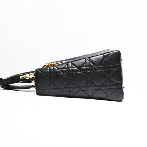 Christian Dior Lady Dior Cannage Medium 2-way Lambskin Bag Handbag black WS23512