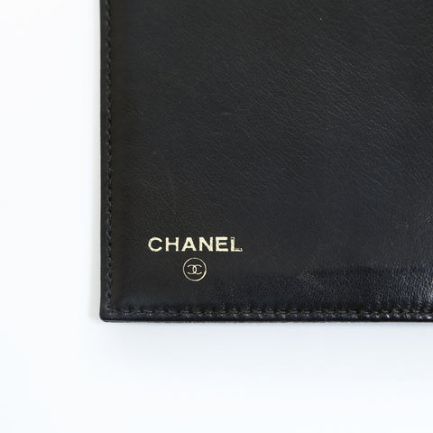 CHANEL No. 4 1996-1997 鱼子酱皮 COCO Mark 三折钱包 黑色 WS23555