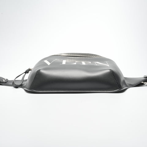 VALENTINO VLTN logo leather Shoulder Bag black WS23578