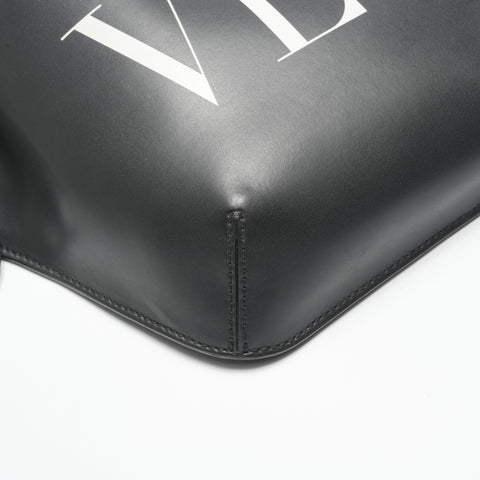 VALENTINO VLTN logo leather Shoulder Bag black WS23578