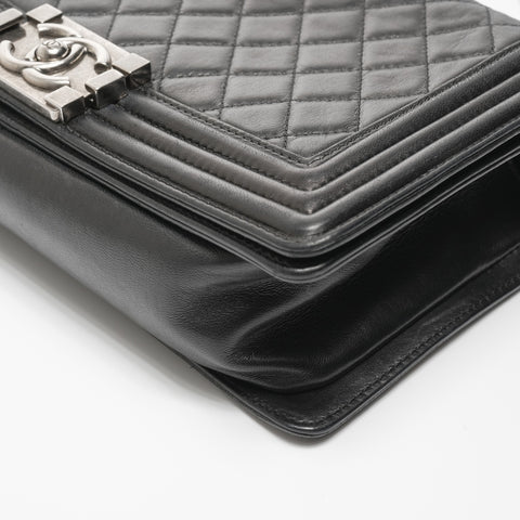 CHANEL 15th Series 2011 Medium Boy Lambskin Chain Matelasse Shoulder Bag black WS23580