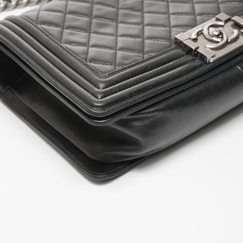CHANEL 15th Series 2011 Medium Boy Lambskin Chain Matelasse Shoulder Bag black WS23580