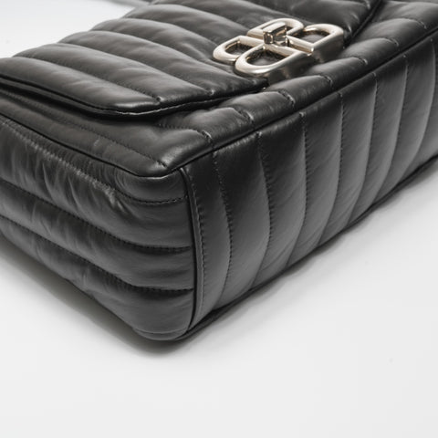 BALENCIAGA MANACO gepolsterte Umhängetasche aus gestepptem Leder mit einem Gürtel schwarz WS23584