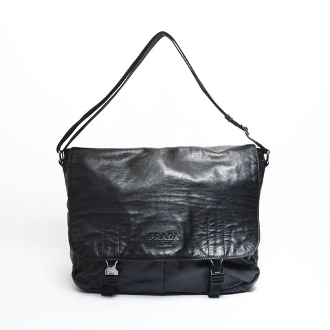 PRADA leather Shoulder Bag black WS23588