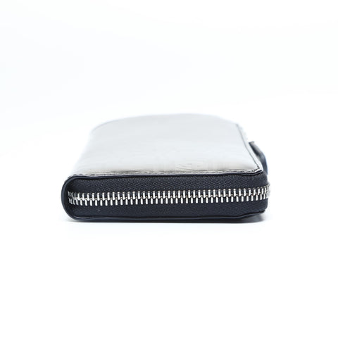 Salvatore Ferragamo Patent leather Purse black WS23598