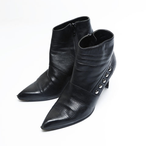 CHANEL Leather heel 3.3
