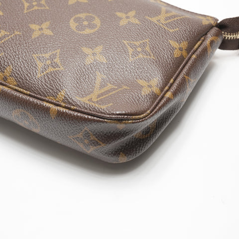 LOUIS VUITTON 2002 Monogram Pochette Accessoires Shoulder Bag Brown WS23717