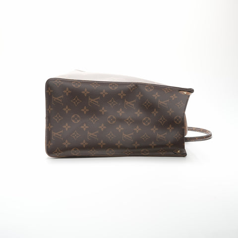 LOUIS VUITTON 2020 Monogram Giant Reverse On-the-Go MM Handbag Brown WS23758
