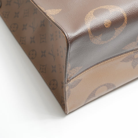 LOUIS VUITTON 2020 Monogram Giant Reverse On-the-Go MM Handbag Brown WS23758