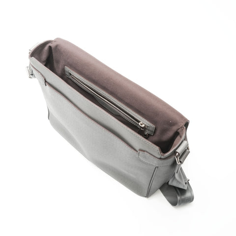 LOUIS VUITTON 2011 Taiga Roman MM Glacier Shoulder Bag gray WS23773