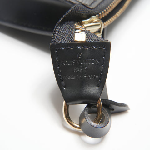 LOUIS VUITTON 2000 Epi Pochette Accessories Shoulder Bag black WS23778