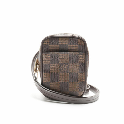 LOUIS VUITTON 2007 Damier Etui Okapi PM Umhängetasche Braun WS23792