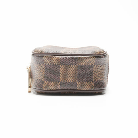 LOUIS VUITTON 2007 Damier Etui Okapi PM Umhängetasche Braun WS23792