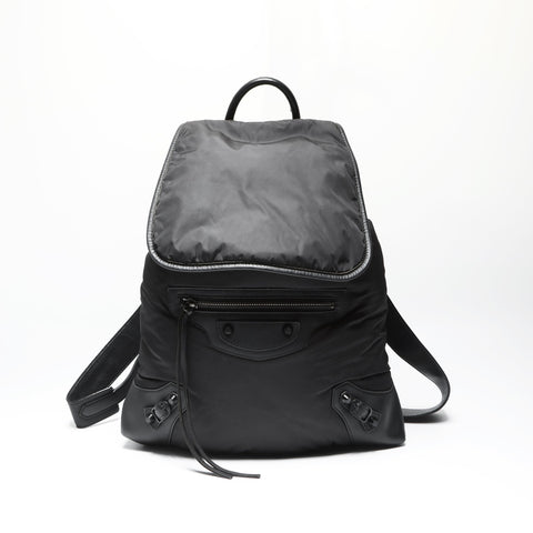 BALENCIAGA Classic Traveler Gepolsterter Nylonrucksack Tagesrucksack schwarz WS23804