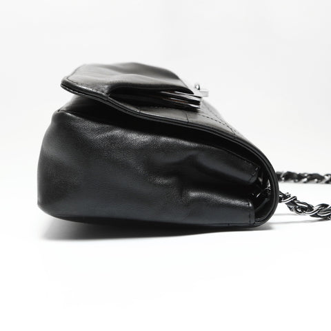 CHANEL 10 series 2005-2006 Chocolate Bar Shoulder Bag black WS23815