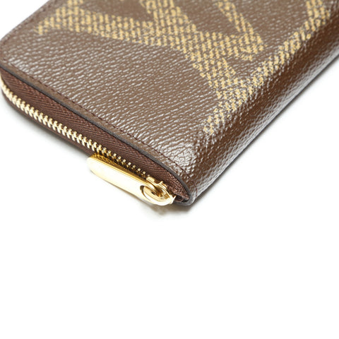 LOUIS VUITTON M69354 Monogram Giant Zippy Coin Purse Coin case Brown WS23828