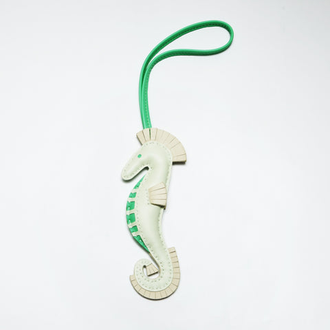 HERMES Petite Ash Seahorse Charm key ring green WS23837