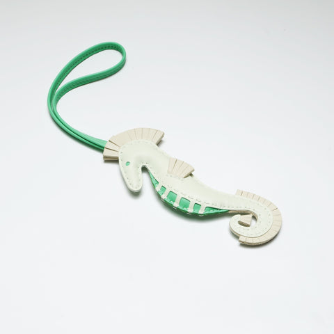 HERMES Petite Ash Seahorse Charm key ring green WS23837
