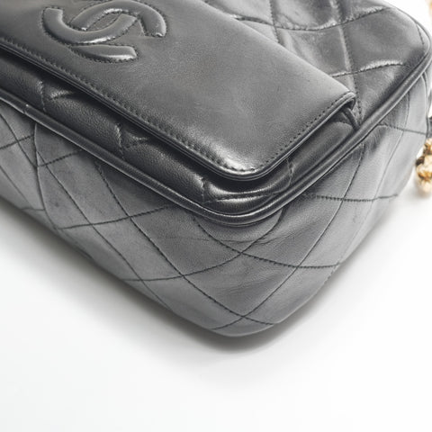 CHANEL No. 1 1989-1991 Lambskin Camera Bag with Chain and Tassel Shoulder Bag black WS23841