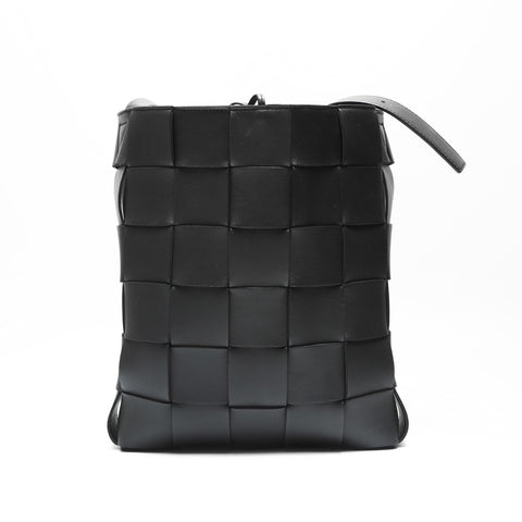 BOTTEGAVENETA INTRECCIATO Cassette Leather Shoulder Bag black WS23856