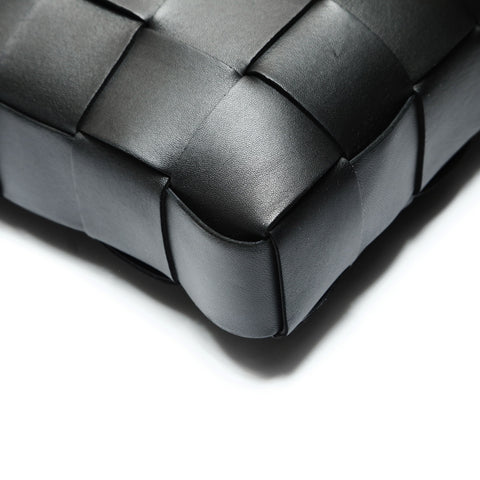 BOTTEGAVENETA INTRECCIATO Cassette Leather Shoulder Bag black WS23856