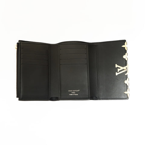 LOUIS VUITTON 2022-2025 Portefeuille Capucines Compact Tri-fold wallet black WS23872