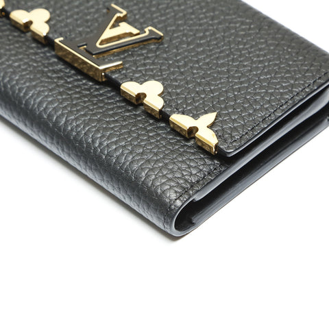 LOUIS VUITTON 2022-2025 Portefeuille Capucines Compact Tri-fold wallet black WS23872