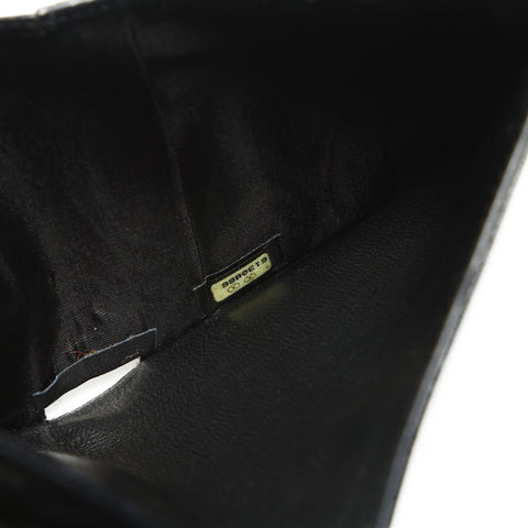 CHANEL No. 6 2000-2002 Caviar Skin COCO Mark Bifold Wallet black WS23885