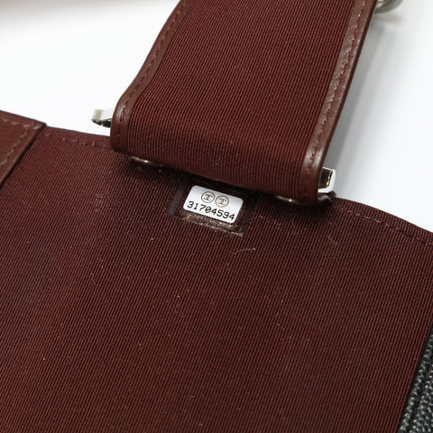 CHANEL No. 31 2021-2022 Caviar Skin Classic Flap Matelasse 4-Row Key holder  black WS23894